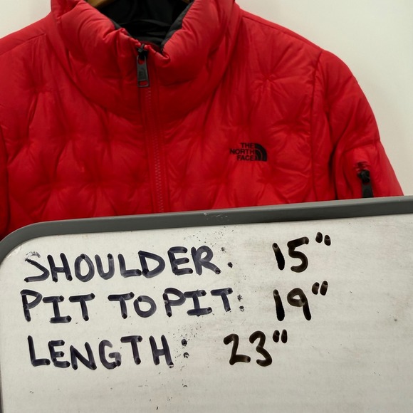 The North Face Womens Red 550 Down Fill Puffer Jacket Size M Flawed - Picture 9 of 9